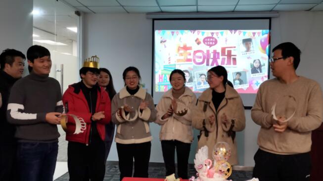 Hdagv工业生日会合照